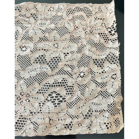 Antique 1800s Handmade Lace Ivory Embroidered Rectangular Fabric Piece, Vintage - Picture 5 of 10